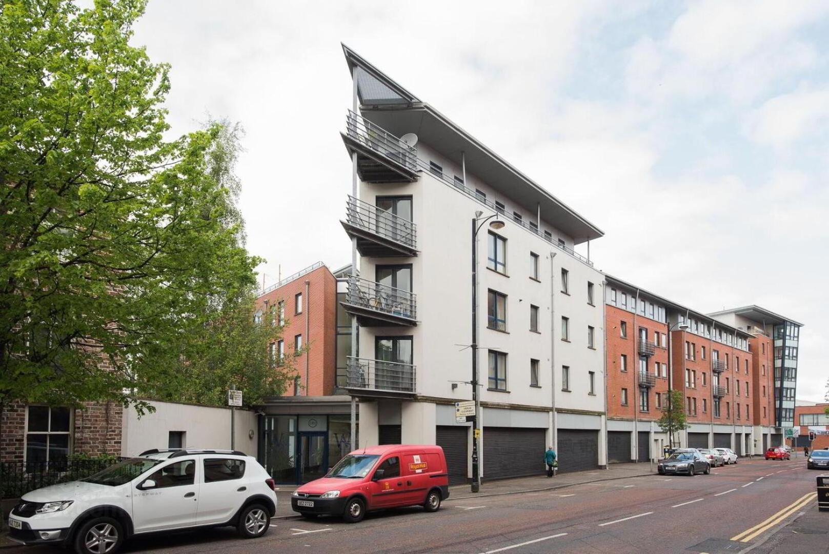 Whitehall Square Apartments- Queen'S Quarters بلفاست المظهر الخارجي الصورة