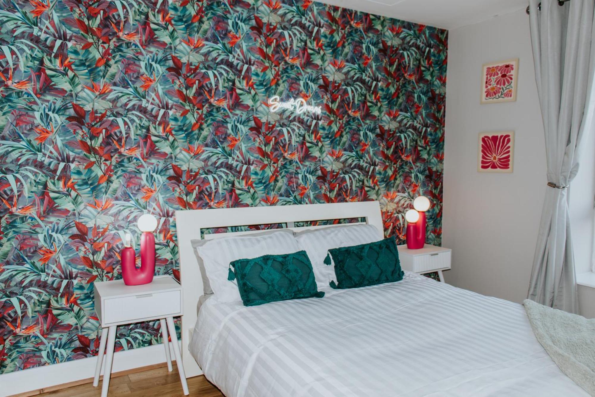 Whitehall Square Apartments- Queen'S Quarters بلفاست المظهر الخارجي الصورة